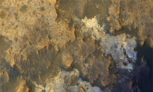 Bộ ảnh về 2.000 ngày lang thang trên Sao Hỏa của tàu tự hành Curiosity - 11
