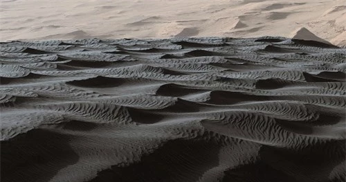 Bộ ảnh về 2.000 ngày lang thang trên Sao Hỏa của tàu tự hành Curiosity - 2