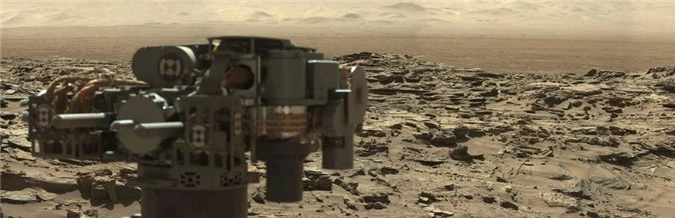 Bộ ảnh về 2.000 ngày lang thang trên Sao Hỏa của tàu tự hành Curiosity - 20