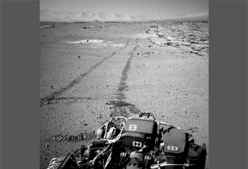 Bộ ảnh về 2.000 ngày lang thang trên Sao Hỏa của tàu tự hành Curiosity - 6