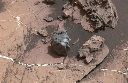 Bộ ảnh về 2.000 ngày lang thang trên Sao Hỏa của tàu tự hành Curiosity - 8