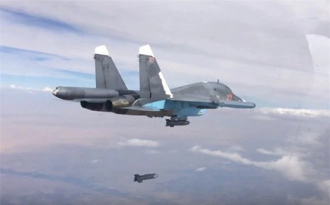 Máy bay Su-34 Nga: Lưỡi hái tử thần trên không khiến khủng bố Syria kinh hồn bạt vía - Ảnh 2.