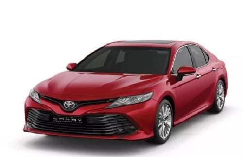 Toyota Camry vẫn đứng đầu phân khúc sedan hạng D tầm trung