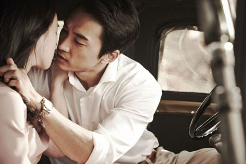 'Chết đứng' khi phát hiện chồng ngoại tình gần 1 năm