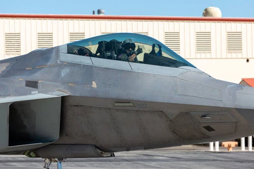 Là chiến đấu cơ mạnh nhất thế giới, Mỹ luôn coi F-22 Raptor là 