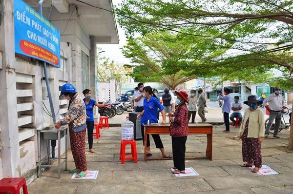 Điểm phát gạo tự động tại tỉnh Bình Thuận.