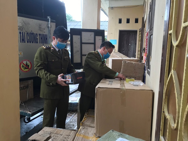 Lạng Sơn: Biến tấu trong vận chuyển hàng lậu vẫn không "qua mắt" lực lượng QLTT