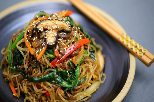 Mách bạn 7 bước xào miến mềm dai, không vón cục