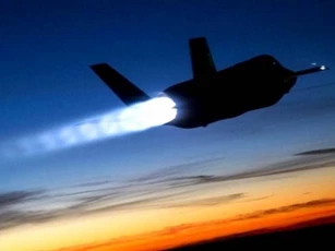 F-35 bị radar Container Nga phát hiện từ cự ly... 1.500 km?