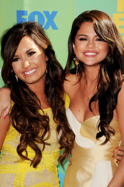 Demi Lovato tuyên bố mình không phải là bạn của Selena Gomez