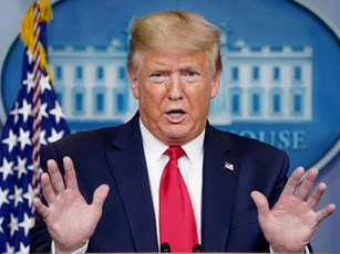 Tổng thống Trump tuyên bố dừng tài trợ cho WHO vì cách xử lý dịch Covid-19