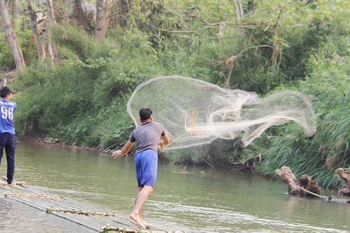 Tục lệ bảo vệ đàn cá trên sông Luồng của đồng bào Thái ở miền Tây xứ Thanh