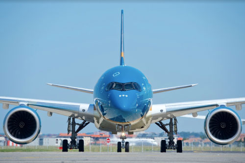 Vietnam Airlines đưa một số công dân Việt Nam từ Anh về nước