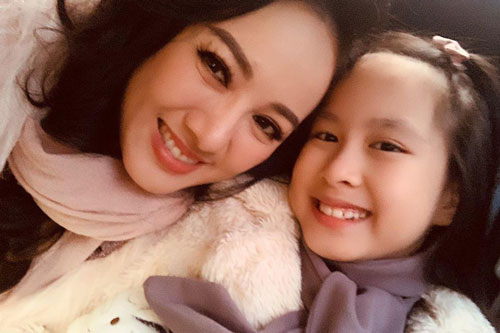 BTV Hoài Anh khoe con gái xinh như công chúa, chiều cao nổi bật