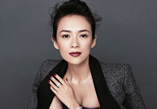 Chương Tử Di đến thẩm mỹ viện bình dân làm đẹp