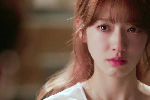 Chính vì theo đuổi những thứ sai lầm mới khiến con người ta đau khổ