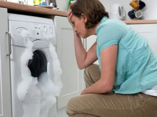 Các sự cố thường gặp ở máy giặt và cách khắc phục