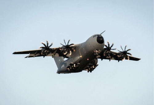 Máy bay vận tải A-400M của Luxembourg đã cất cánh