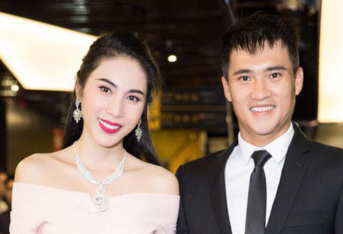 Thủy Tiên "bạo hành" Công Vinh giữa đêm chỉ vì dám công khai đối đáp với vợ thế này