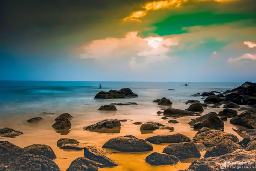 Khung cảnh đẹp khó tin ở biển Quỳnh trong thời khắc bình minh