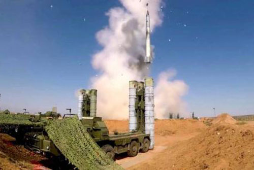 S-300 diệt gọn chục tên lửa hành trình