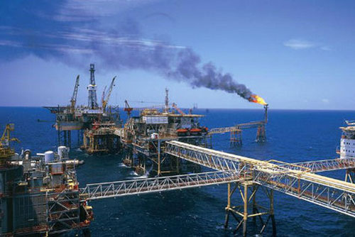 Giá xăng, dầu (16/4): Tiếp tục "lao dốc"