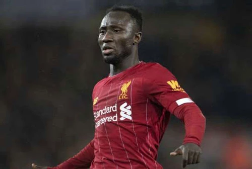 2. Naby Keita (Liverpool) - Giá trị hiện tại: 37,8 triệu bảng (giảm 16,2 triệu bảng).