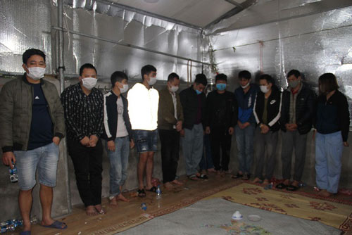 Hưng Yên: Bắt xới bạc mùa Covid-19, thu giữ gần 300 triệu