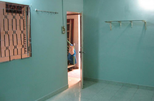 Nhìn vào 1 góc nhà, biết ngay phong thủy phòng trọ xấu, chớ dại mà thuê ở