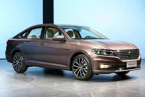 1. Volkswagen Lavida (doanh số: 24.706 chiếc).