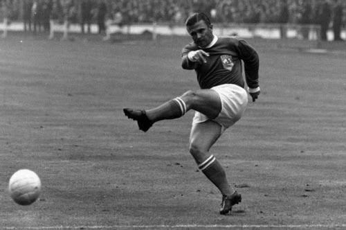 2. Ferenc Puskas (Hungary) - 84 bàn thắng.