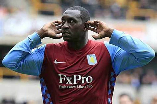 7. Emile Heskey - Thi đấu 516 trận.