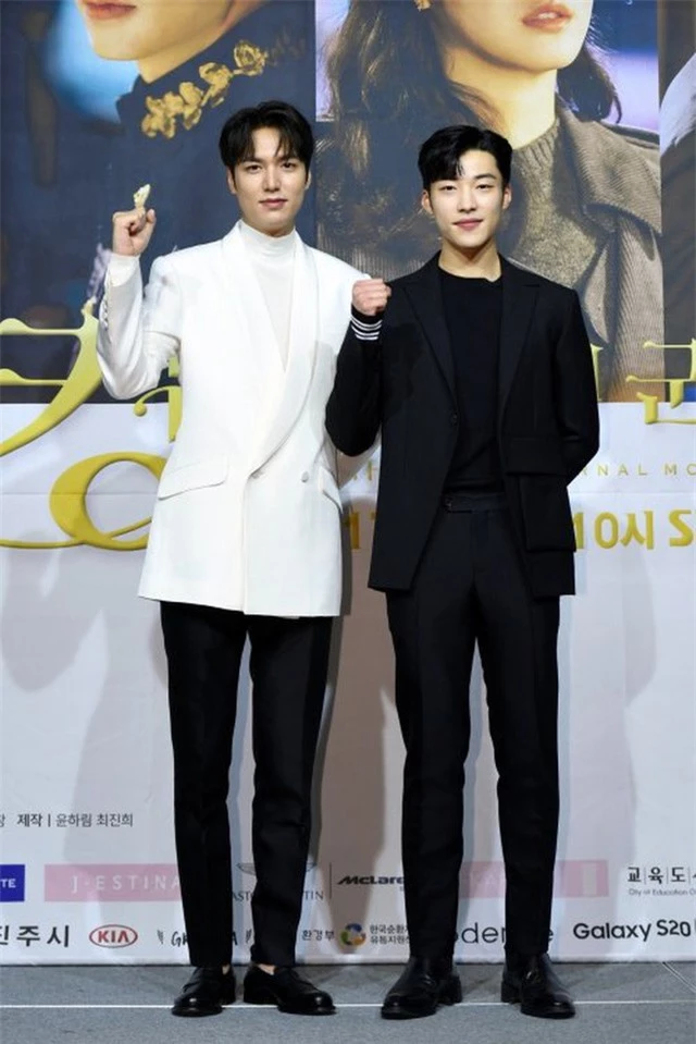 Lee Min Ho lịch lãm bên Kim Go Eun ra mắt phim mới - Ảnh 5.