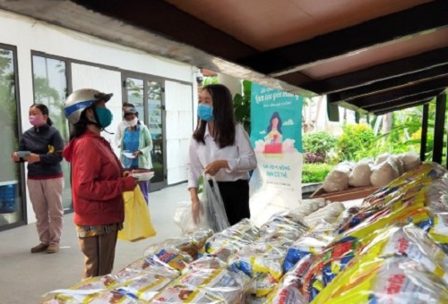 Thừa Thiên Huế: "Siêu thị hạnh phúc" mang hơi ấm đến người nghèo trong mùa Covid-19
