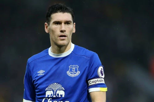 1. Gareth Barry - 653 trận