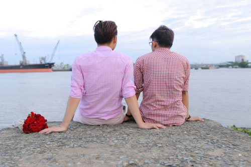 Bế tắc khi yêu đơn phương người đồng giới