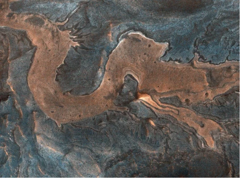 Hình ảnh do máy ảnh HiRISE trên tàuquỹ đạo thăm dò ghi lại trên sao Hỏa tựa như con rồng huyền thoại