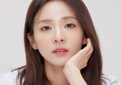 Chỉ bằng 1 bức ảnh, Dara đã khiến dân tình 'đứng ngồi không yên': 'Nữ thần' đẹp nhất YG một thời đã trở lại rồi!