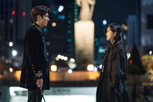 3 lý do giúp 'Quân vương bất diệt' gây sốt ngay từ tập mở màn