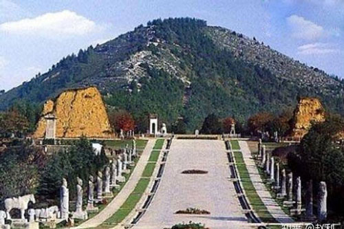 Nơi ẩn giấu hàng triệu báu vật nhưng không ai đào được và lời nguyền 'rùng rợn' cho những kẻ muốn xâm chiếm lăng mộ Võ Tắc Thiên