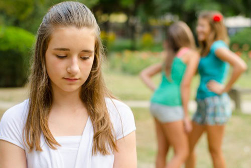 Dấu hiệu con bạn bị bắt nạt ở trường