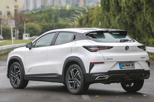 SUV có tính năng tự lái, giá rẻ bất ngờ