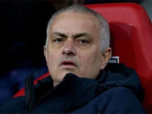 Mourinho từng 'bẻ kèo' với Porto vì M.U không cho phép