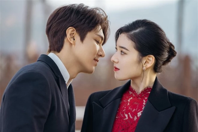 Dân Hàn lãng quên Lee Min Ho ngay tập 1 Quân Vương Bất Diệt vì nữ thủ tướng, lí do khiến ai cũng phải hoảng hốt? - Ảnh 3.