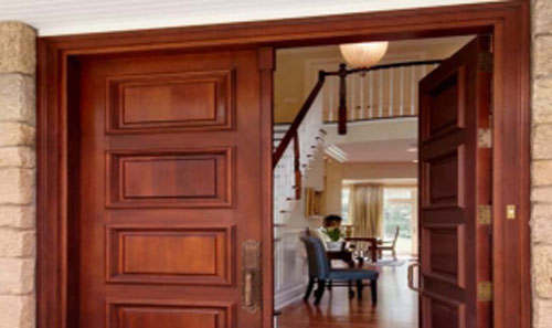 Vừa mở cửa chính thấy những thứ này, nguy cơ số bạn đang "xui tận mạng"