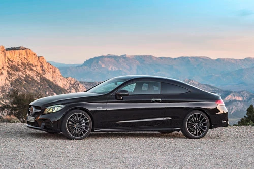 10. Mercedes-AMG C43 Coupe.