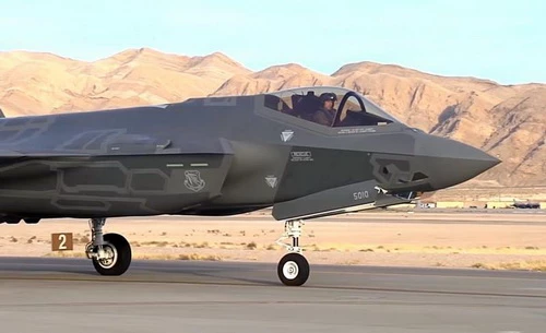 Tiêm kích tàng hình F-35 Lightning II. Ảnh: Lockheed Martin.