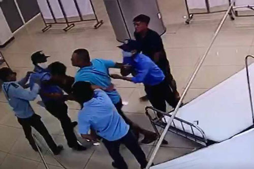 Đắk Lắk: Triệu tập 2 đối tượng vô cớ đánh bảo vệ bệnh viện