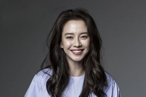 Top con giáp nữ là 'báu vật', ai sở hữu được phúc đức ngàn đời, vừa có tiền vừa công thành danh toại