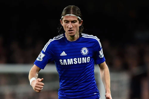 Hậu vệ trái: Filipe Luis (Chelsea).